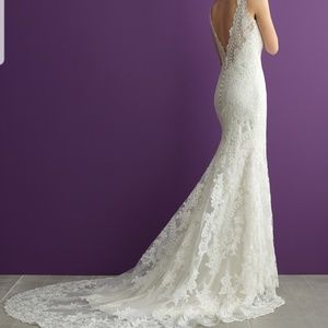 Allure Romance Wedding Dress Size 10 Unaltered